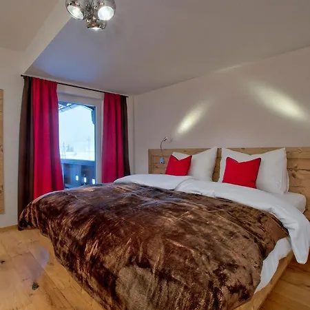 Dağ evi Dorfkristall Bramberg am Wildkogel