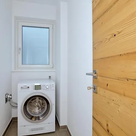Dağ evi Dorfkristall *